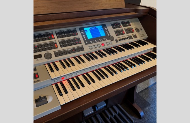 Ringway Maestro Organ | Satin Mahogany Finish | UK Delivery In Days | Warranty | P/X | Finance Options | Includes Stool, Printed Manuals, Headphones | Used | Serial Number 1220210007 - Image 7